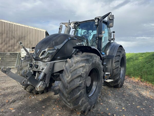 Valtra Q305 unlimited tractor – EX HIRE – 1200 hrs with 5yrs 0% finance and warranty