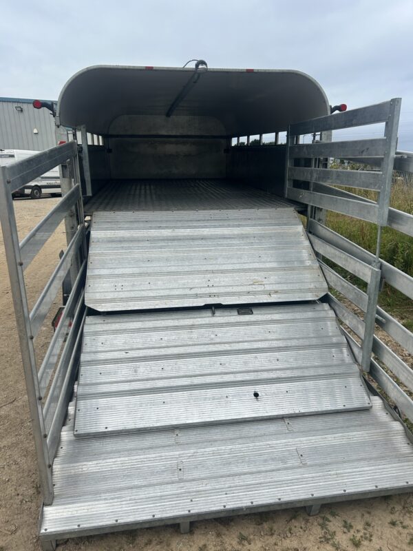 Graham Edwards GET12W 12′ x 6’3″ Twin-axle Livestock trailer – 2022