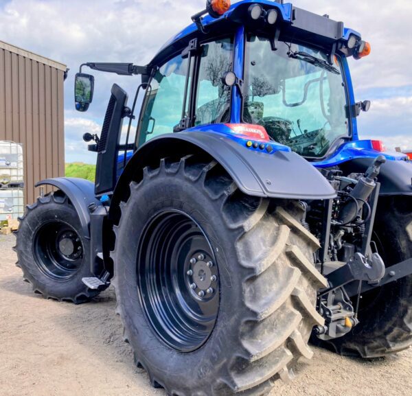 VALTRA N175 ACTIVE 4WD TRACTOR – SIGMA POWER 201HP MAX