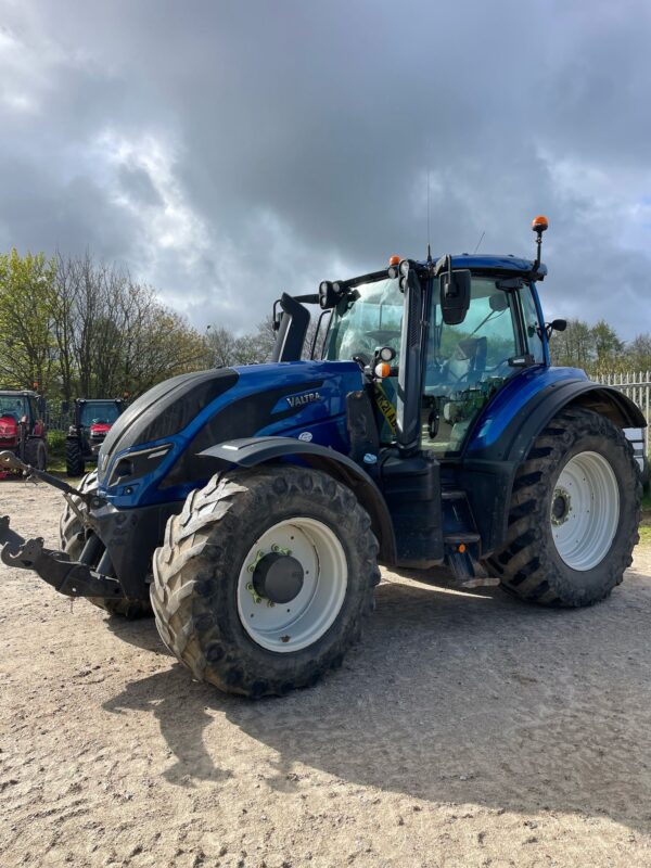Valtra T154 Active – 4975 hours – 2021