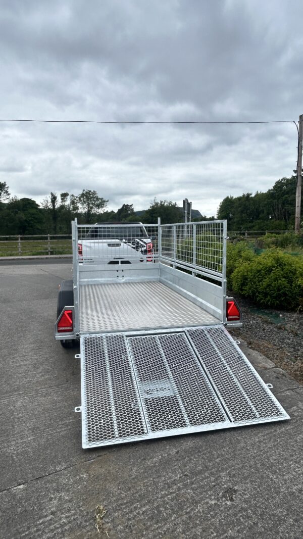 M-TEC Twin Axle Trailer Range