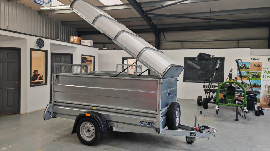 M-TEC Single Axle Canopy Trailer